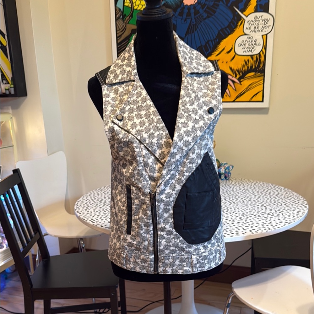 BCBGeneration Black and White Houndstooth Vest
